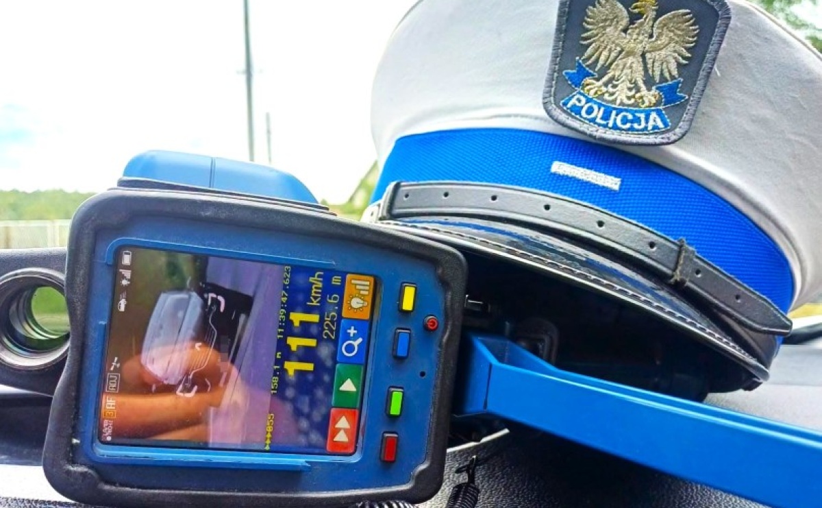Pędził przez Połomię ponad 100 km/h. Stracił prawo jazdy - Serwis informacyjny z Raciborza - naszraciborz.pl