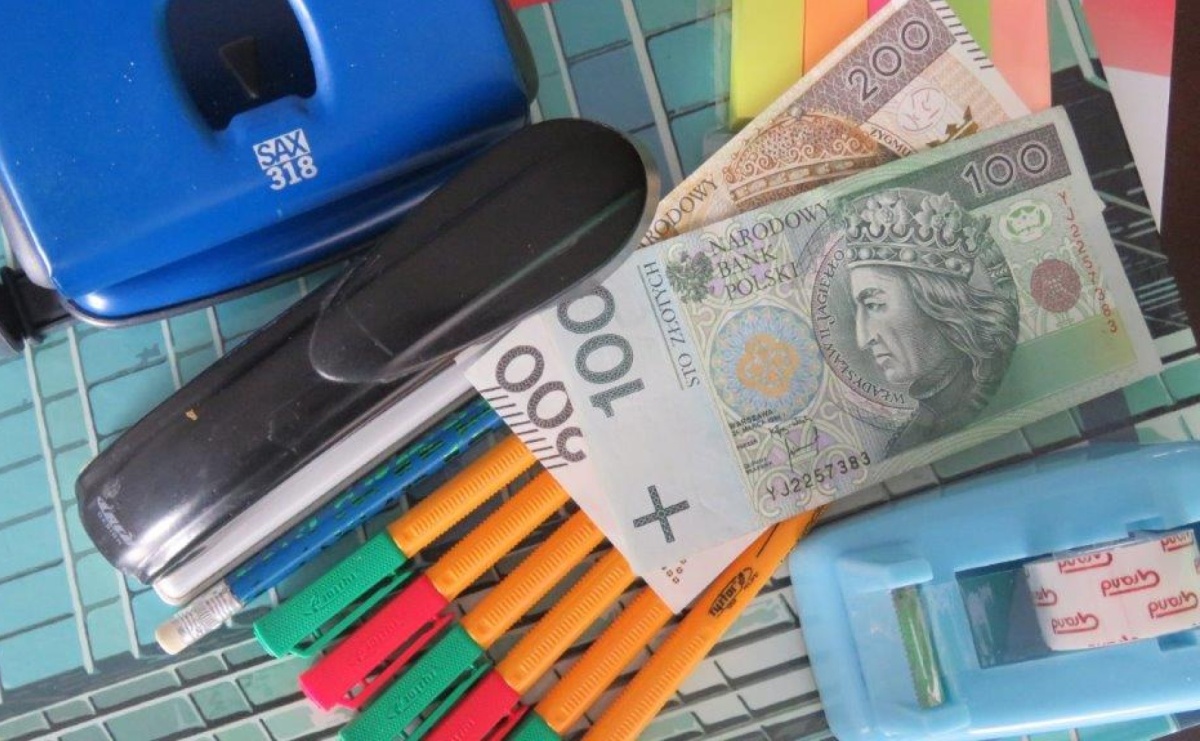 Ostatnie dni na gwarantowaną wypłatę 300 plus we wrześniu. ZUS przypomina o ważnym terminie - Serwis informacyjny z Raciborza - naszraciborz.pl