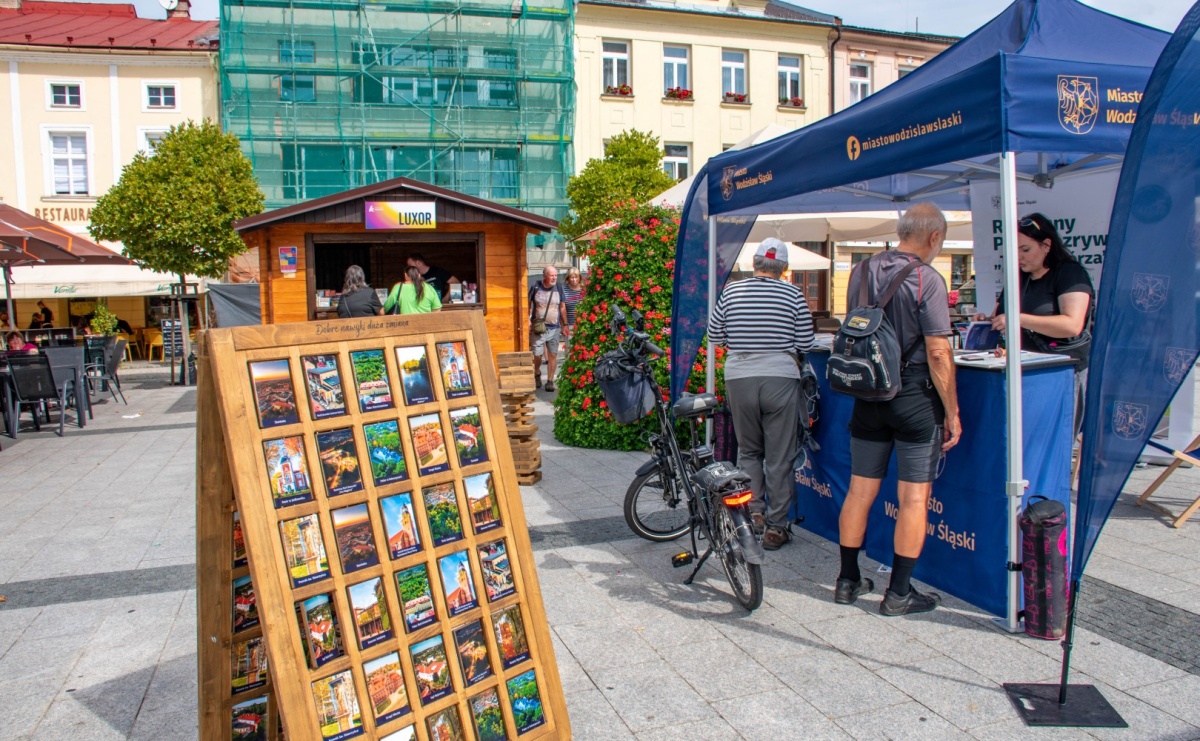 Książki, gry i atrakcje Wodzisławia. Miasto promowało się w Karvinie - Serwis informacyjny z Raciborza - naszraciborz.pl