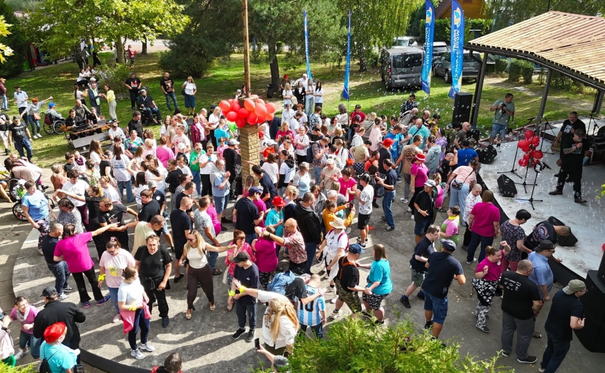 Olza znów rozbrzmiała bluesem. Setki osób bawiły się podczas wyjątkowego wydarzenia - Serwis informacyjny z Raciborza - naszraciborz.pl