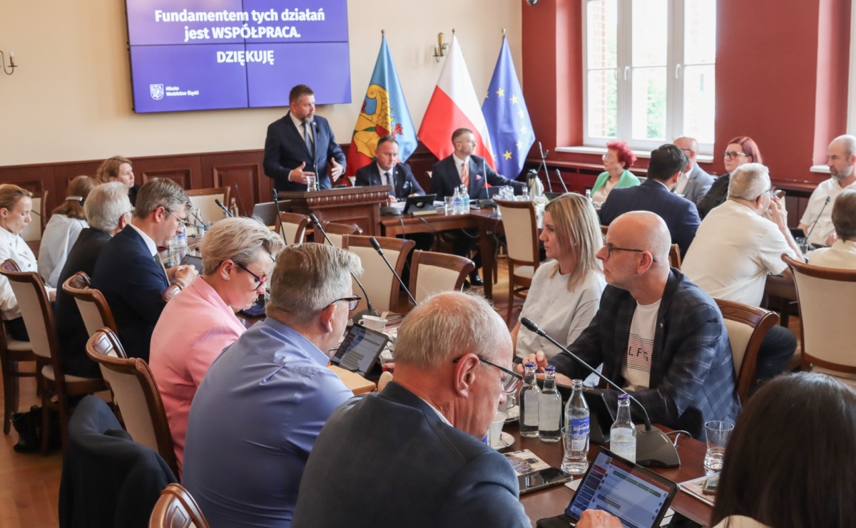 XXXI sesja Rady Miejskiej Wodzisławia. Radni zajmą się budżetem, drogami i nieruchomościami - Serwis informacyjny z Raciborza - naszraciborz.pl