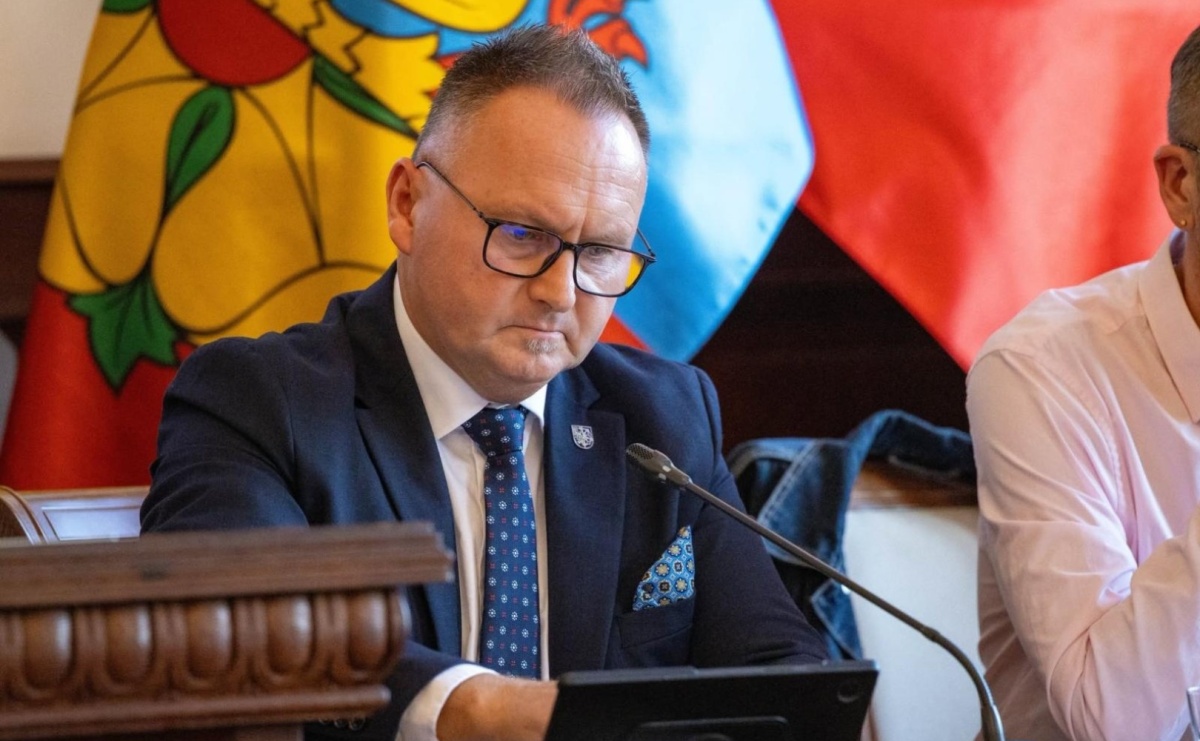 Świerkowa czeka na przebudowę. Radny Mariusz Blazy pyta, co z ostatnią działką - Serwis informacyjny z Raciborza - naszraciborz.pl