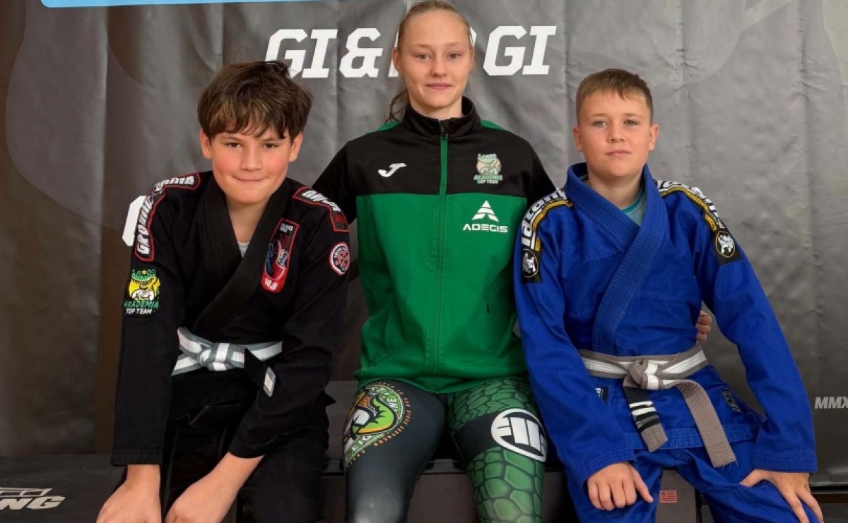 Młodzi zawodnicy Akademii Top Team z medalami. Udane starty w Dąbrowie Górniczej i Opolu - Serwis informacyjny z Raciborza - naszraciborz.pl