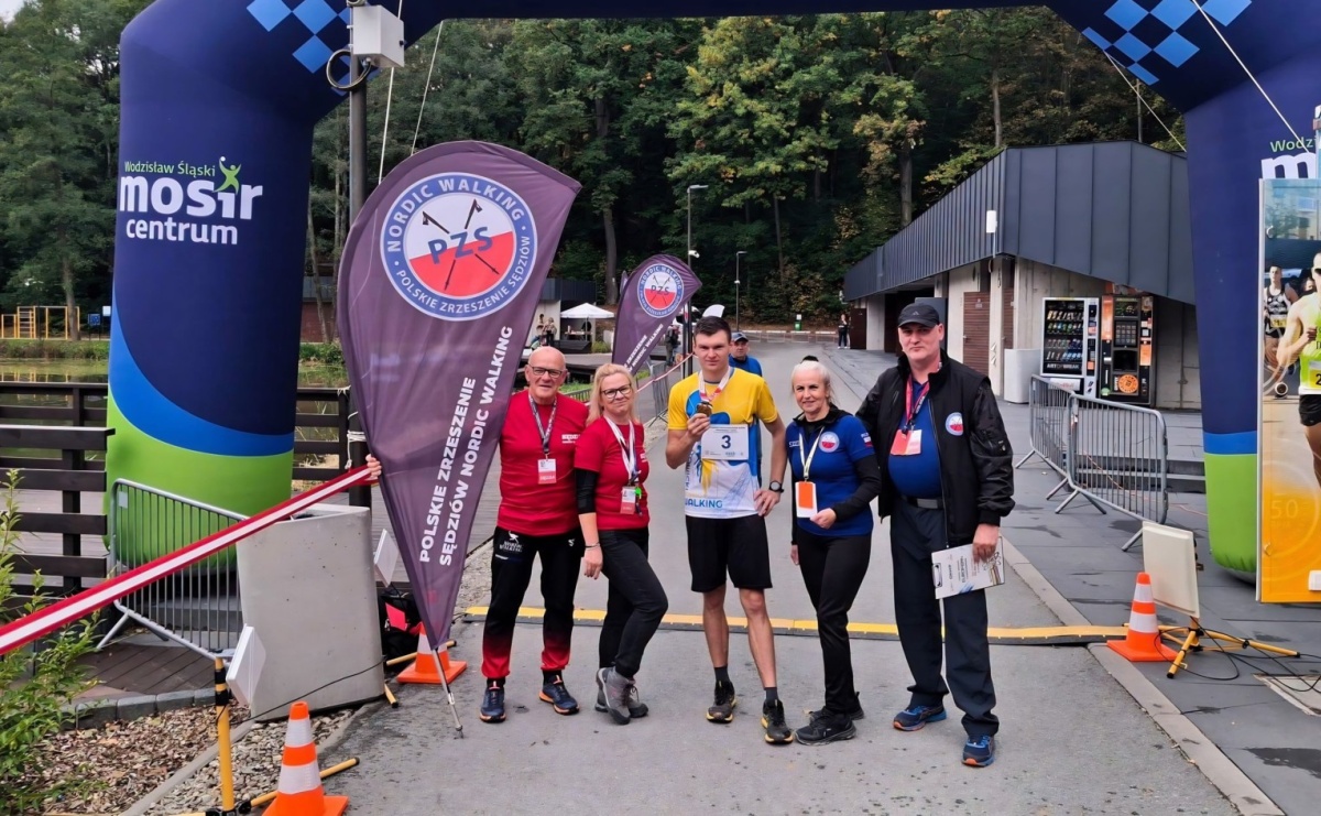 50 kilometrów w 5:44:44! Daniel Romanowski ustanowił rekord świata na Balatonie [FOTO] - Serwis informacyjny z Raciborza - naszraciborz.pl