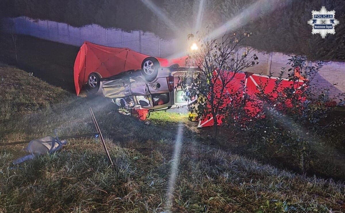 Tragiczny wypadek w Syryni. Nie żyje 22-letnia pasażerka Opla [KOMUNIKAT POLICJI] - Serwis informacyjny z Raciborza - naszraciborz.pl
